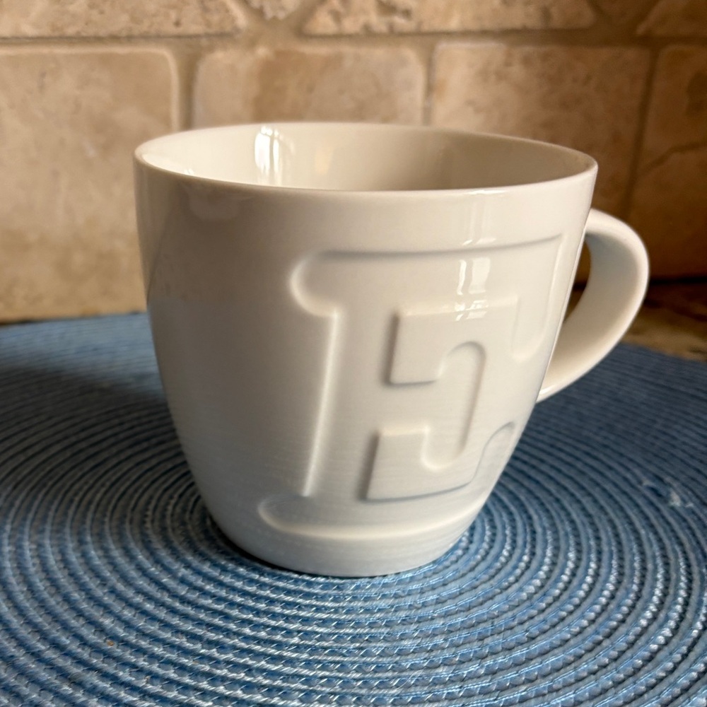 Designer Keith Brymer Jones Original Embossed Letter E Mug Cup - Picture 3 of 8